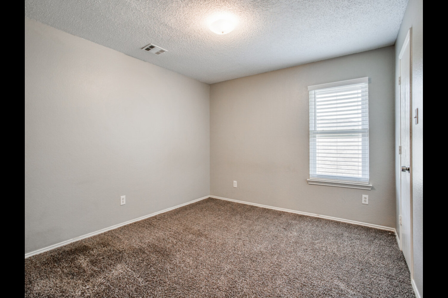 A property photo of 624 Canyon Place  DeSoto TX 75115