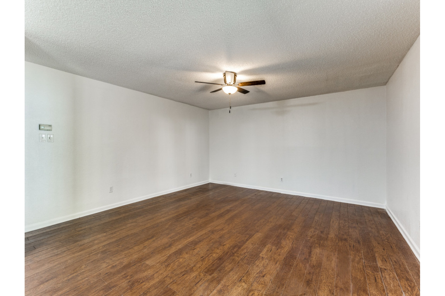 A property photo of 600 Northwest Ann Lois Lane  Burleson TX 76028