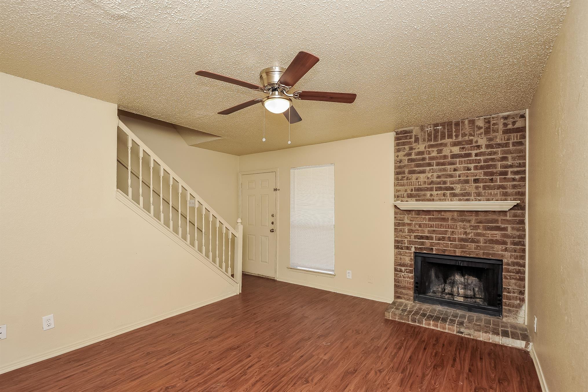 5923 Shadydell Dr, Fort Worth, TX 76135, USA rental property photo 5