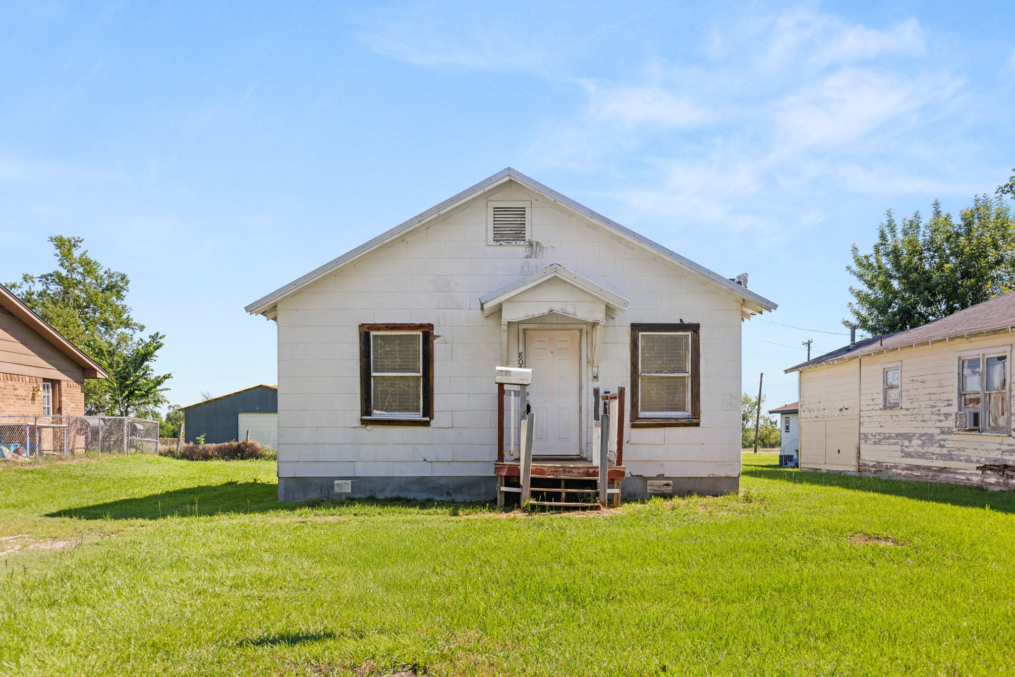 807 West Sabine Street