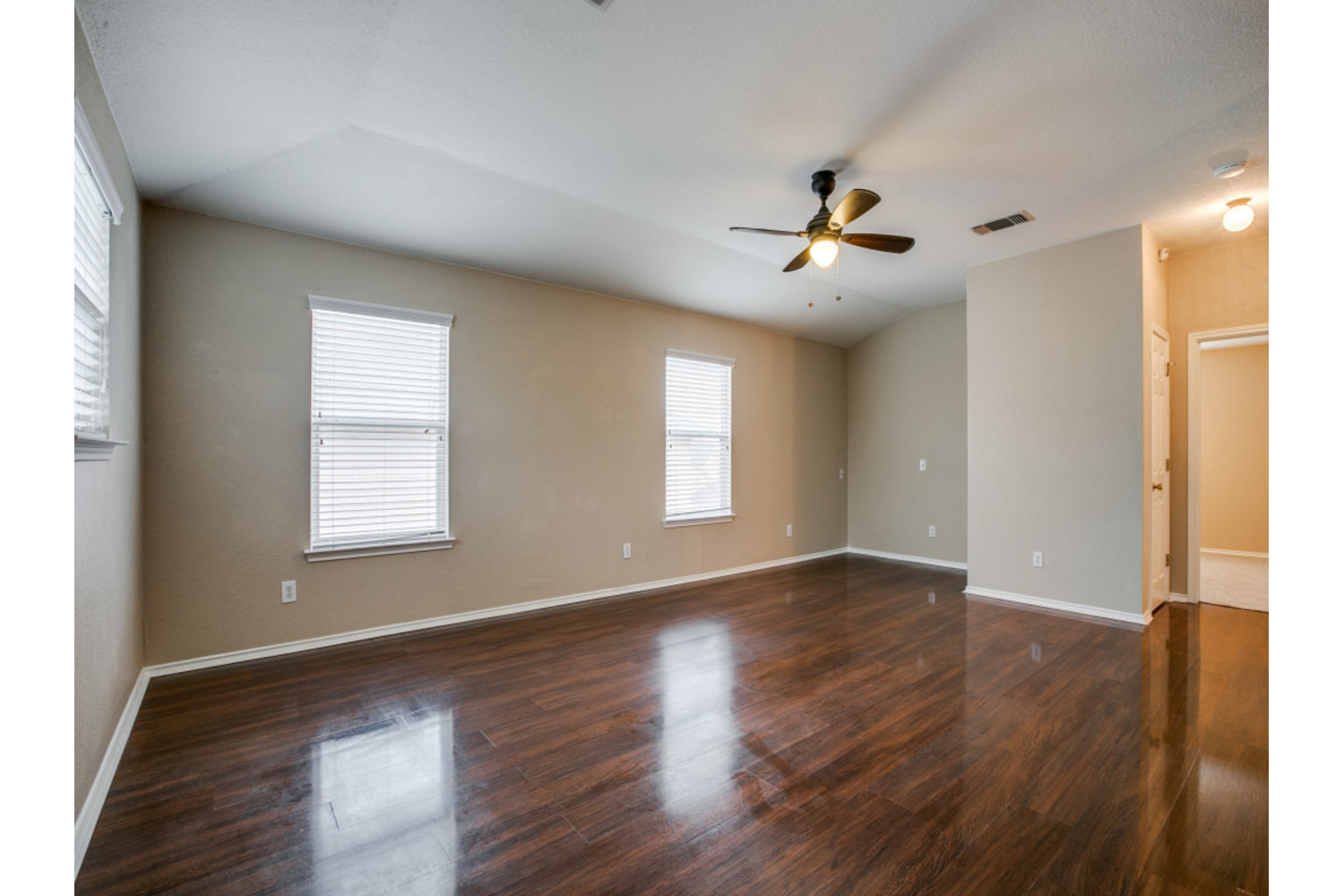 Reszi rental home images