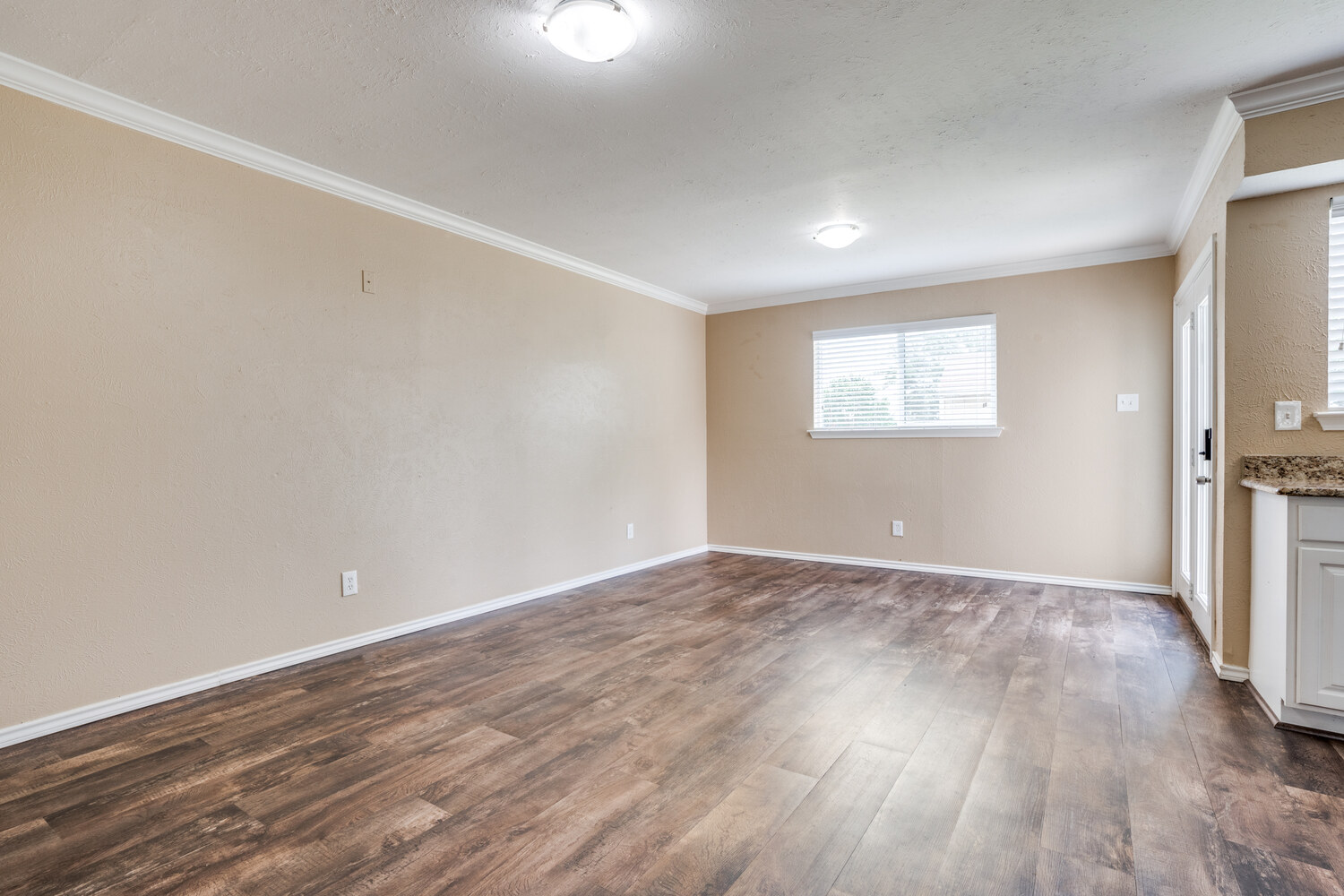 A property photo of 1410 Thackery Drive  Arlington TX 76018