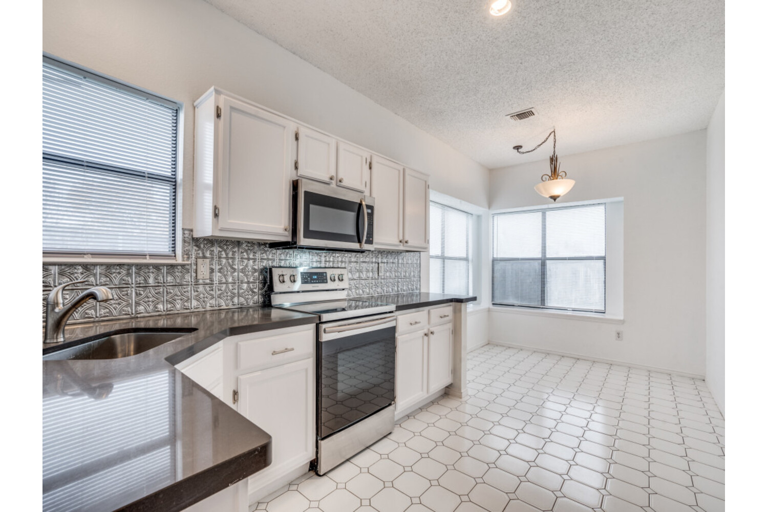 Reszi rental home images