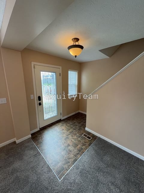 5095 Oak Creek Trail, Hamilton, OH 45011, USA, photo 2