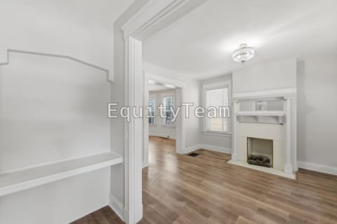 344 Helen St #1, Cincinnati, OH 45219, USA, photo 3