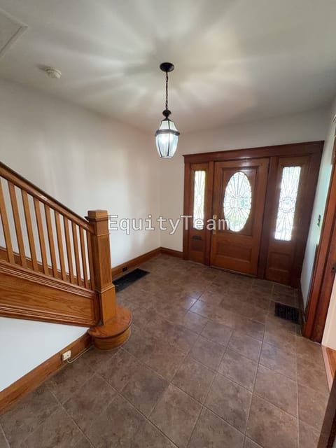 2409 Fairview Ave, Cincinnati, OH 45219, USA, photo 3
