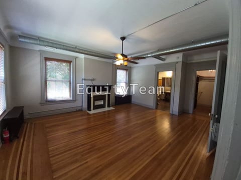 3901 Reading Rd #3, Cincinnati, OH 45229, USA, photo 5